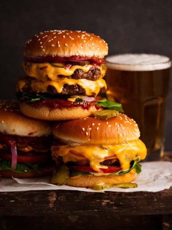 Cheeseburger - double or single (1)